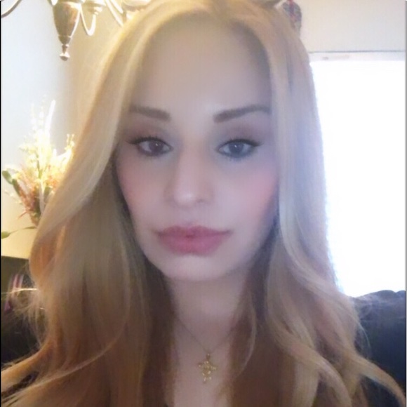 Meet your Posher, Sofia - Picture 2 of 2